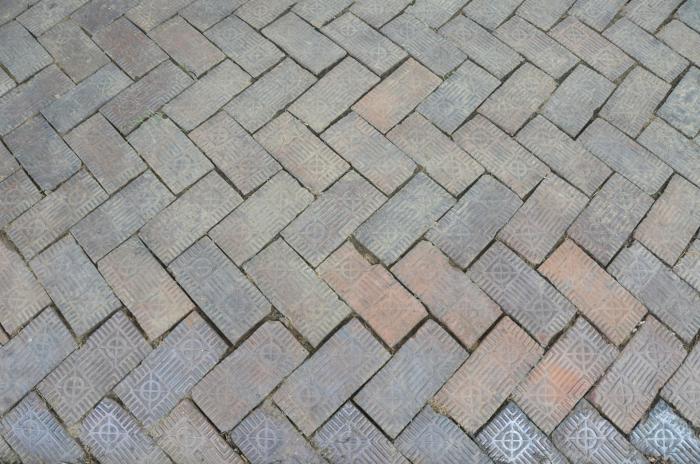 Wzory układania kostki brukowej – przegląd najpopularniejszych